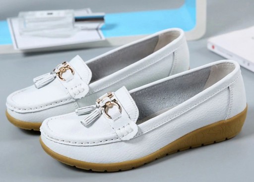 Mocassins femininos com salto