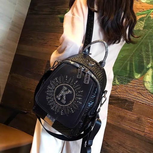 Mochila de couro feminina E882