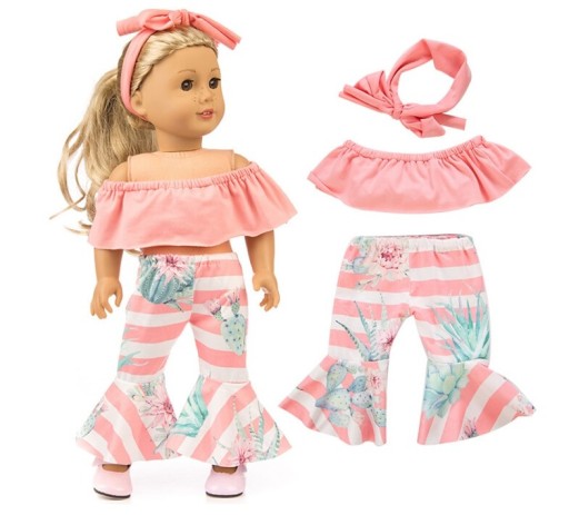 Moderigtigt outfit til en dukke