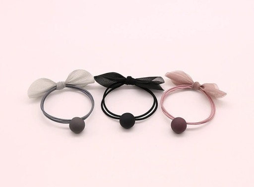 Μοντέρνα λαστιχάκι για τα μαλλιά με φιόγκο