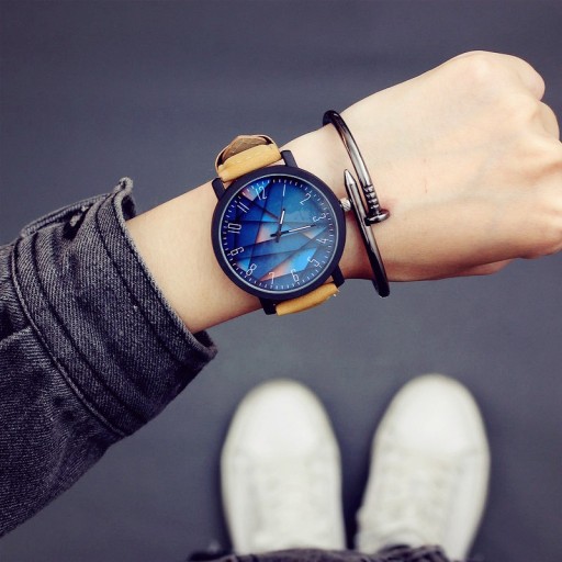Montres pour femmes avec un motif créatif