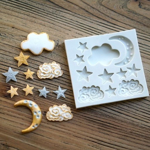 Moule à pâtisserie avec des étoiles