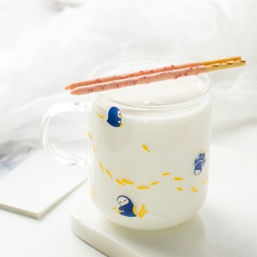 Mug en verre avec des animaux A1400