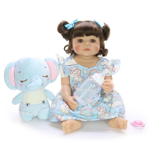 Muñeca realista con accesorios 55 cm A1530