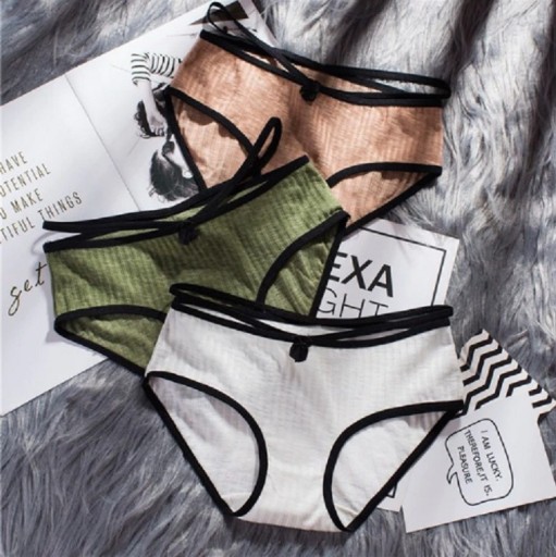 Mutandine da donna con fiocco