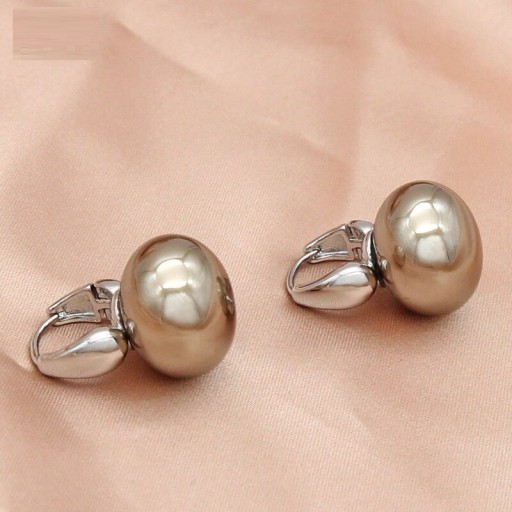 Naisten roikkuvat korvakorut helmillä G312