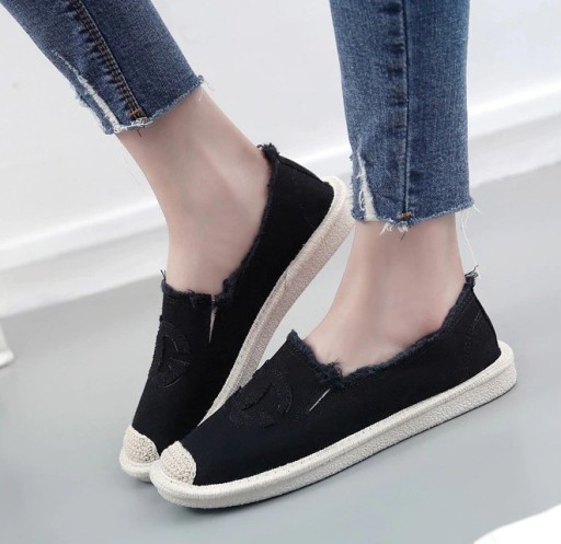 Naisten tyylikkäät loaferit
