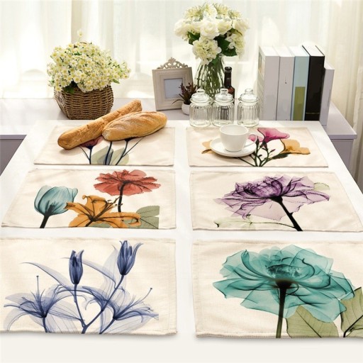 Napperons avec des fleurs
