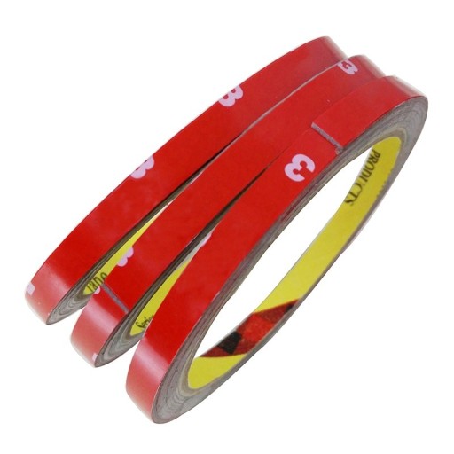 Nastro adesivo in schiuma biadesivo