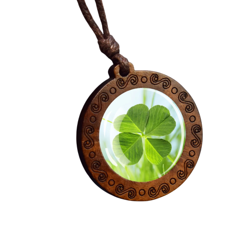 Necklace with Clover Pendant Adjustable Length 44–83 cm Wooden Pendant Green Design on Cord for Everyday Wear