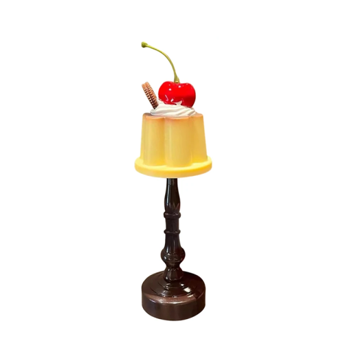 Noční světlo LED stolní lampa na baterie 18 x 5 cm Dekorativní lampa motiv pudinku se sušenkou a třešní Do ložnice dětský pokoj