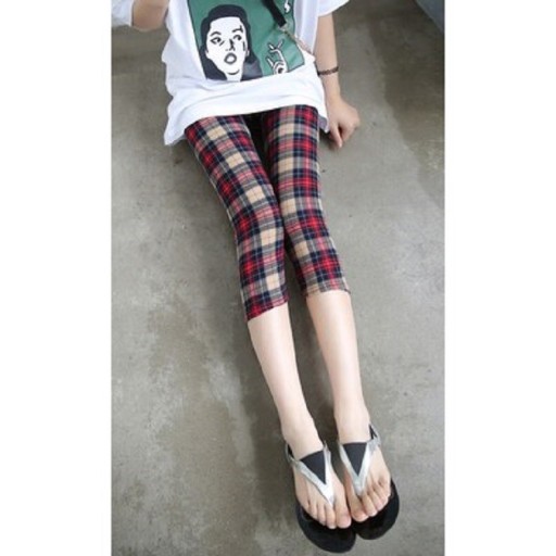 Női capri leggings mintával