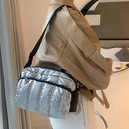 Női crossbody kézitáska M1049