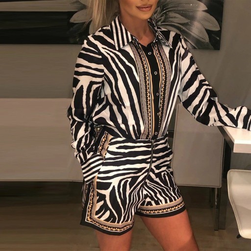 Női ing és rövidnadrág zebra mintával