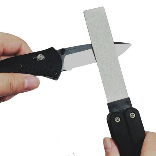 Oboustranný brousek na nože