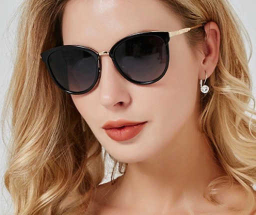 Occhiali da sole da donna E1385