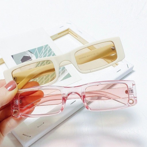 Occhiali da sole da donna E1699