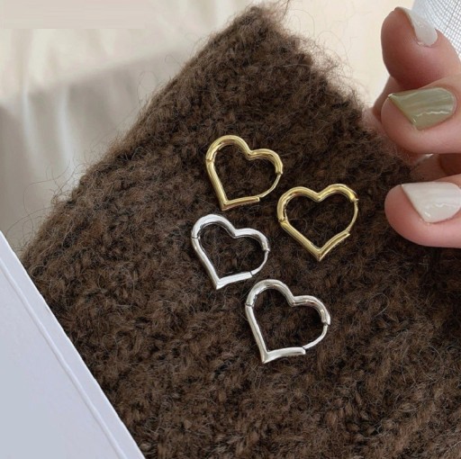 Orecchini a cerchio a forma di cuore per donna G658