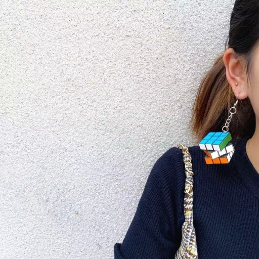 Orecchini a pendente da donna cubo G139