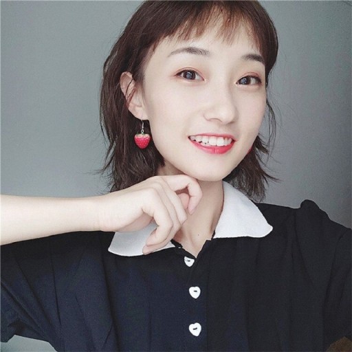 Orecchini a pendente da donna fragole