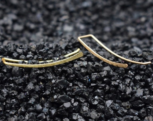 Orecchini da donna con bordo