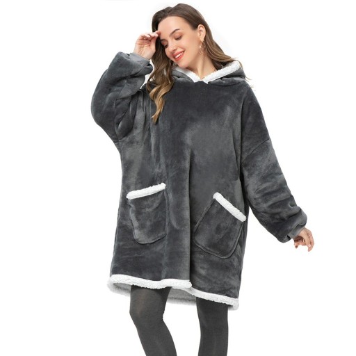 Oversize mikinová deka s rukávy P3997