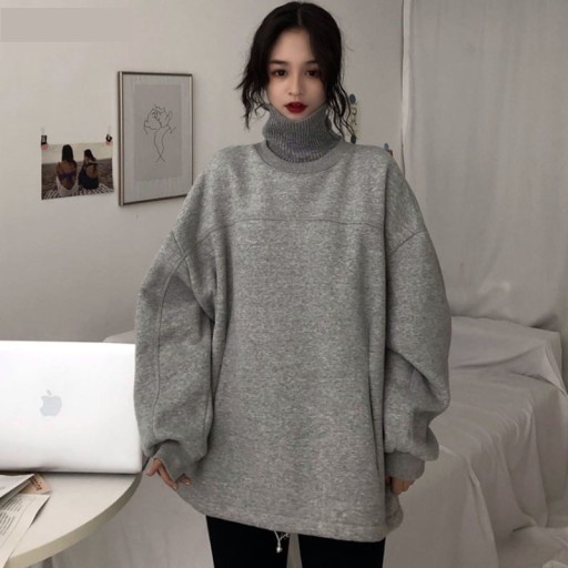 Oversized dametrøje med rullekrave