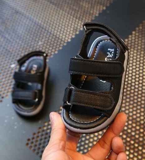 Παιδικά φωτεινά σανδάλια A300