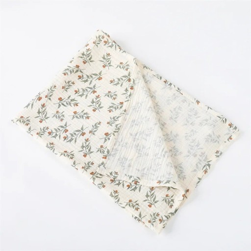 Pamut muszlin takaró babáknak 85x65 cm Baba törölköző Swaddle Zöld gally bogyós mintával Természet motívum