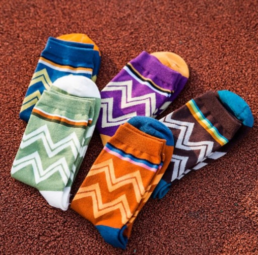 Pánske ponožky s cik cak vzorom