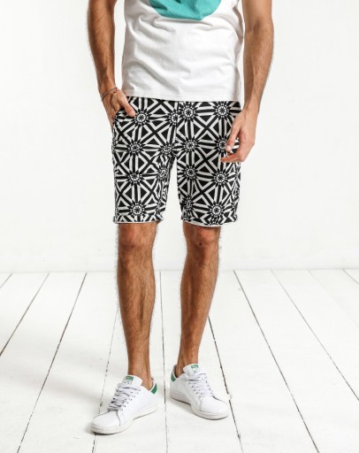 Pantalones cortos de hombre con patrón