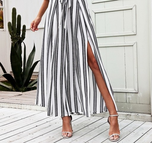 Pantaloni a righe da donna con spacco