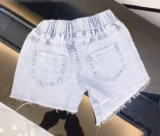 Pantaloni Corti Bambina N679