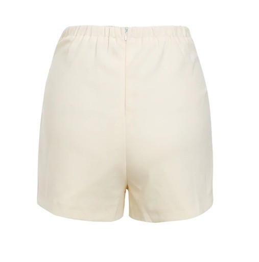 Pantaloni corti da donna in stile gonna