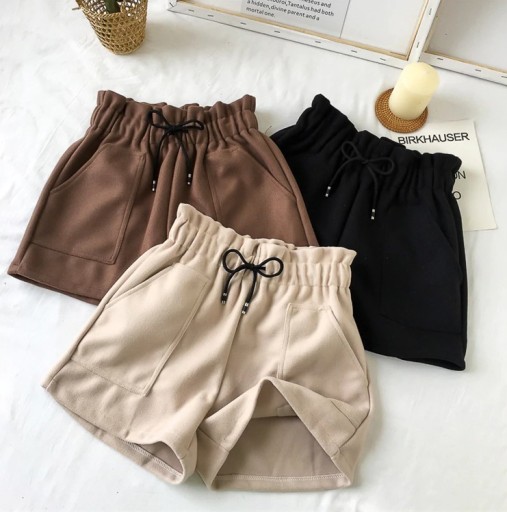 Pantaloni corti stilosi da donna Grace