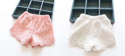 Pantaloni corti traforati per ragazze