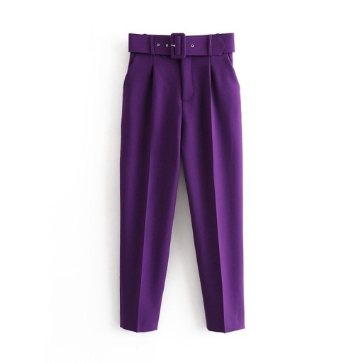 Pantaloni de damă cu curea A232