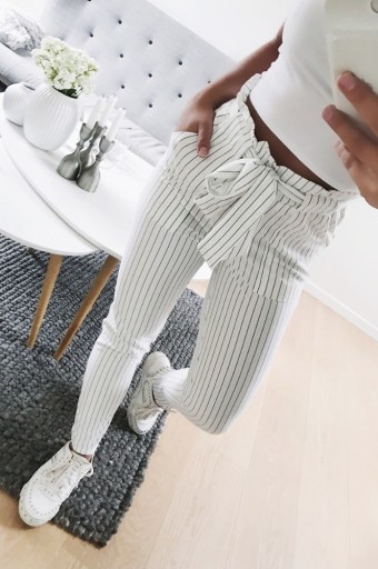 Pantaloni eleganti de dama J1163