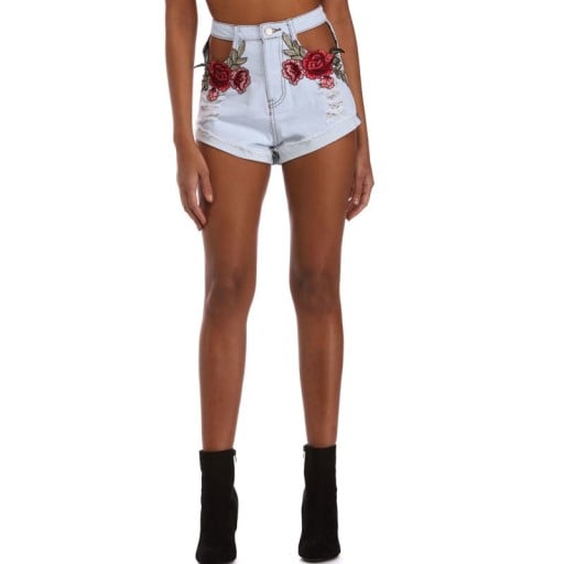 Pantaloni scurți de damă din denim cu trandafiri J1083