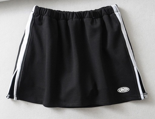 Pantaloni scurți elegant de damă A2