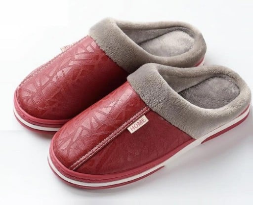 Pantofole domestiche con pelliccia