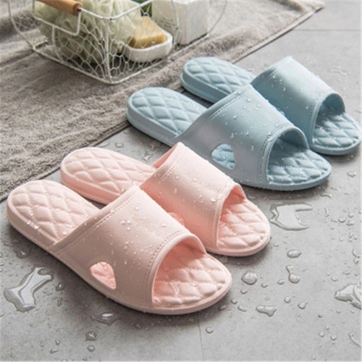 Pantoufles de maison A1