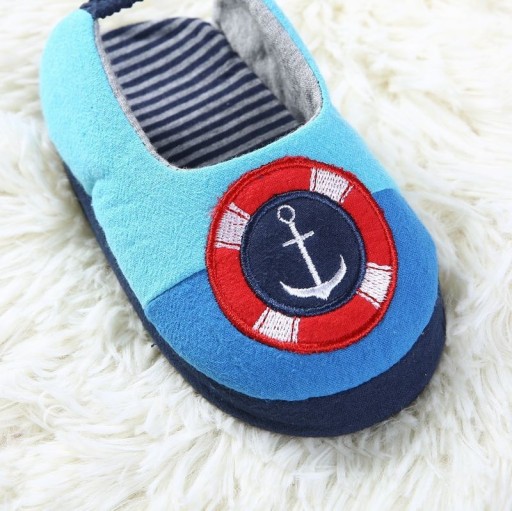 Pantoufles domestiques pour enfants A86