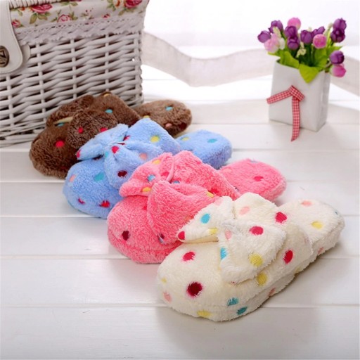 Pantoufles pour femmes à pois et nœud