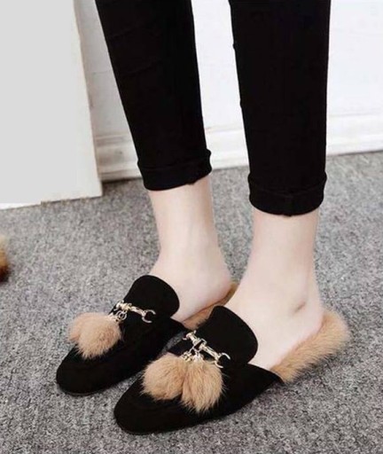 Pantoufles pour femmes avec fourrure