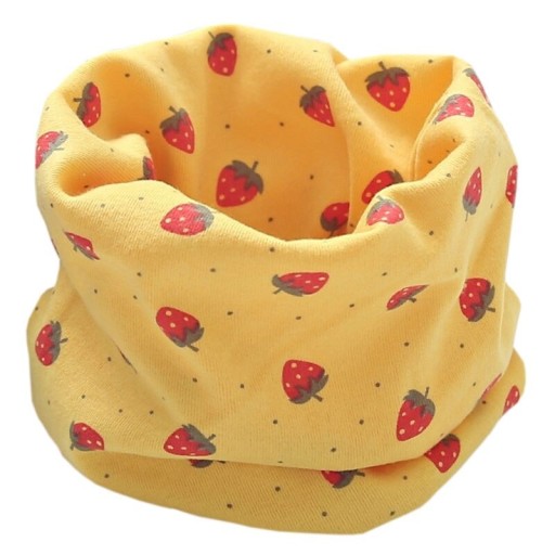 Pañuelo infantil con fresas