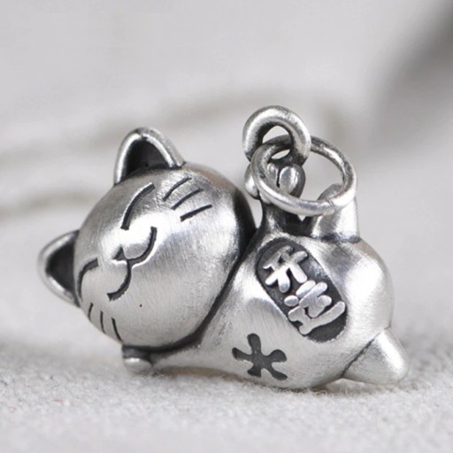 Pendentif femme chat