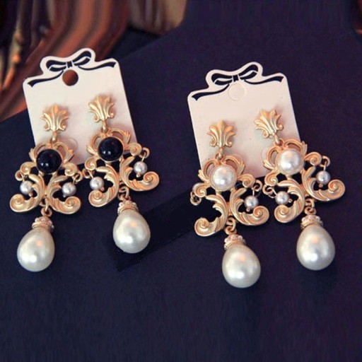 Pendientes colgantes de mujer con perlas C1101