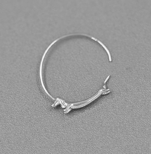 Pendientes de aro para mujer con perro salchicha