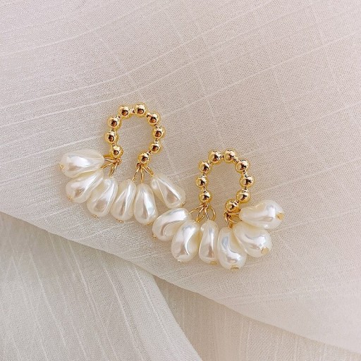 Pendientes de mujer con perlas